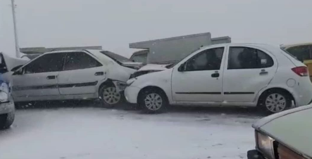 اهمیت زنجیر چرخ در جاده های برفی، نجات جان مسافران زمستانی اهمیت زنجیر چرخ در جاده های برفی، نجات جان مسافران زمستانی
