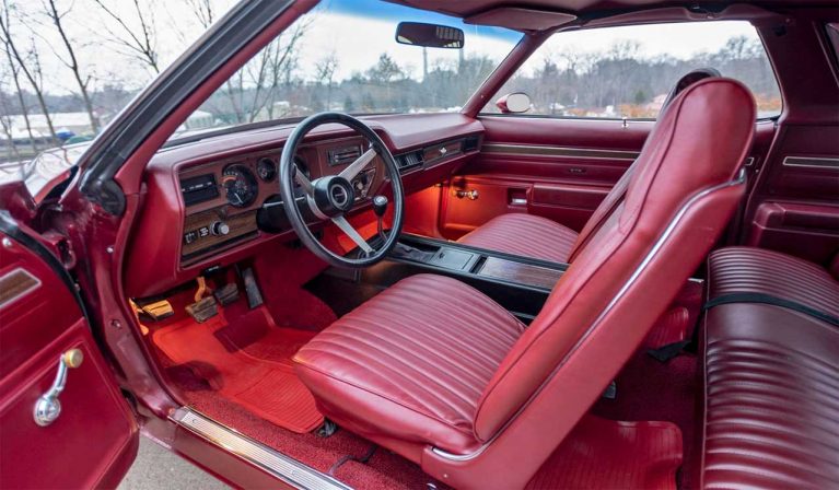 پونتیاک GTO مدل 1973 کابین پونتیاک GTO مدل 1973