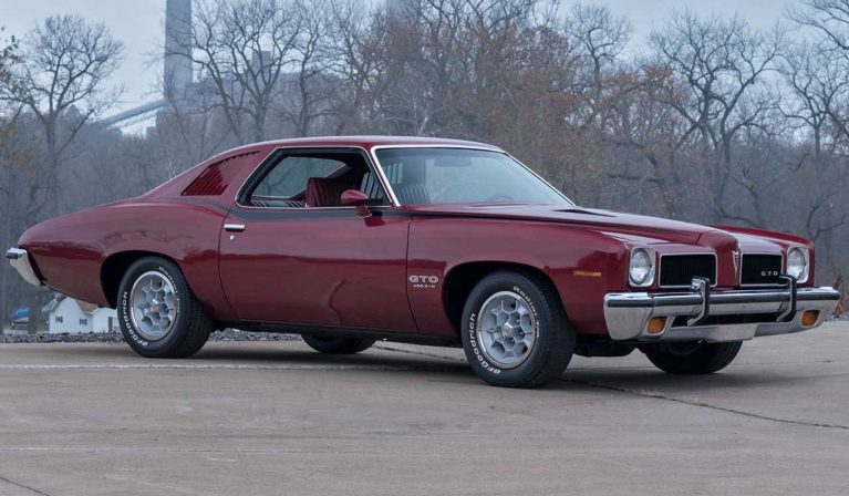 نما جلو پونتیاک GTO مدل 1973 نما جلو پونتیاک GTO مدل 1973
